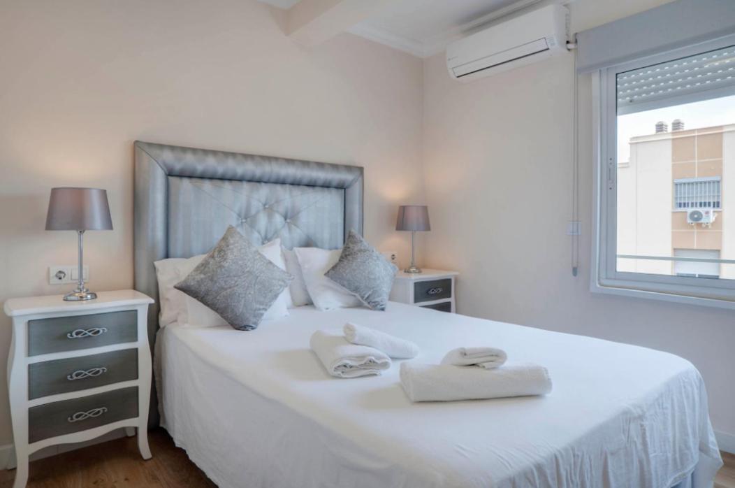 מאלגה Apartamento Con Vistas A La Catedral A 15 Minutos Del Centro מראה חיצוני תמונה